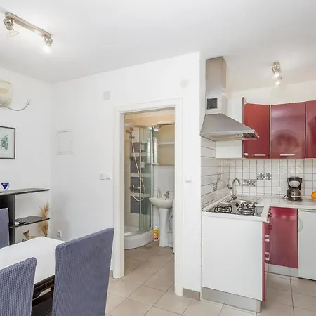 Apartmán 1 Bedroom Stunning In Omišalj