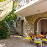 Διαμέρισμα Awesome In With Wifi Omišalj